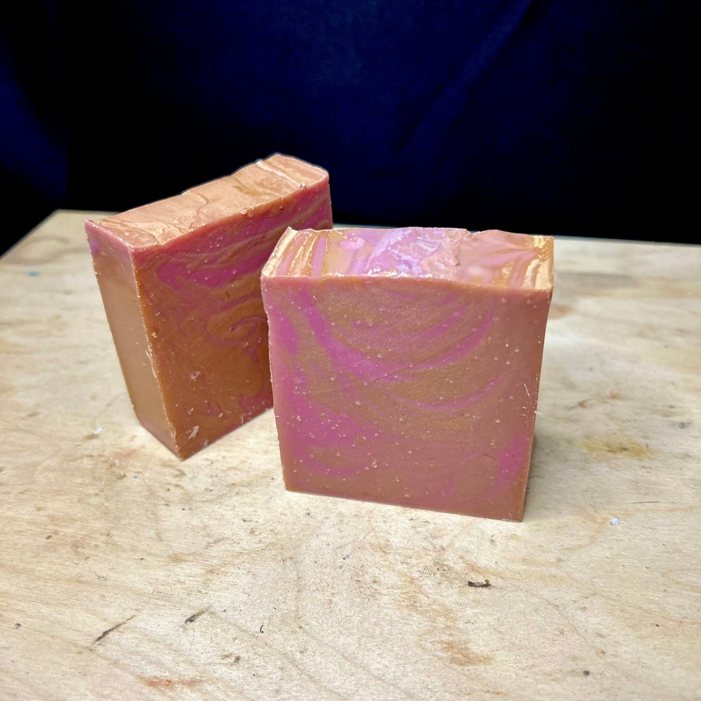 Signature Series Queen Woman Bar